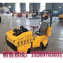 山東雙鋼輪壓路機真是好??！鼎誠牌壓路機回頭客多
