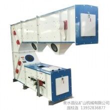 耐火材料專(zhuān)用Z型提升機(jī)，整機(jī)防爆，內(nèi)置強(qiáng)制通風(fēng)系統(tǒng)