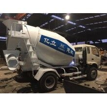 廠家大量供應(yīng)3m3混凝土罐車，攪拌罐車，量大從優(yōu)